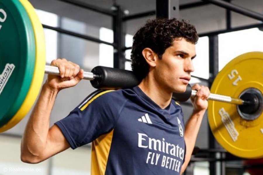 ხესუს ვალეხო კარიერას "გრანადაში" გააგრძელებს