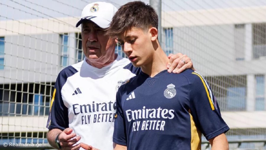 გიულერი სათამაშოდ მზადაა - ჯერი ანჩელოტიზეა